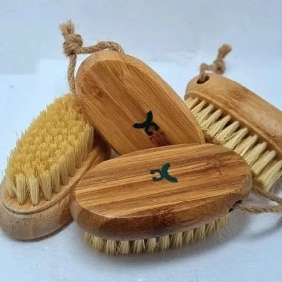 Bamboo Nail Brush with Coconut Bristle