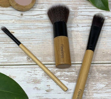 Load image into Gallery viewer, Buffing Foundation Makeup Brush - Bamboo
