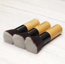 Load image into Gallery viewer, Buffing Foundation Makeup Brush - Bamboo
